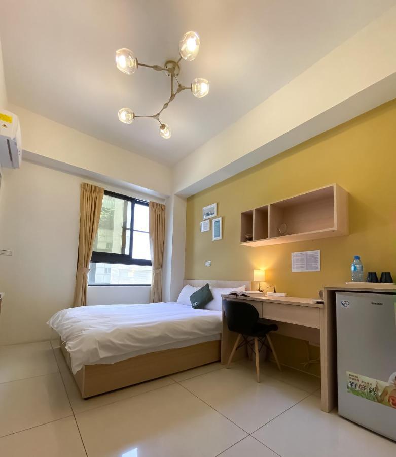 Adagio Hostel Тайчжун Экстерьер фото