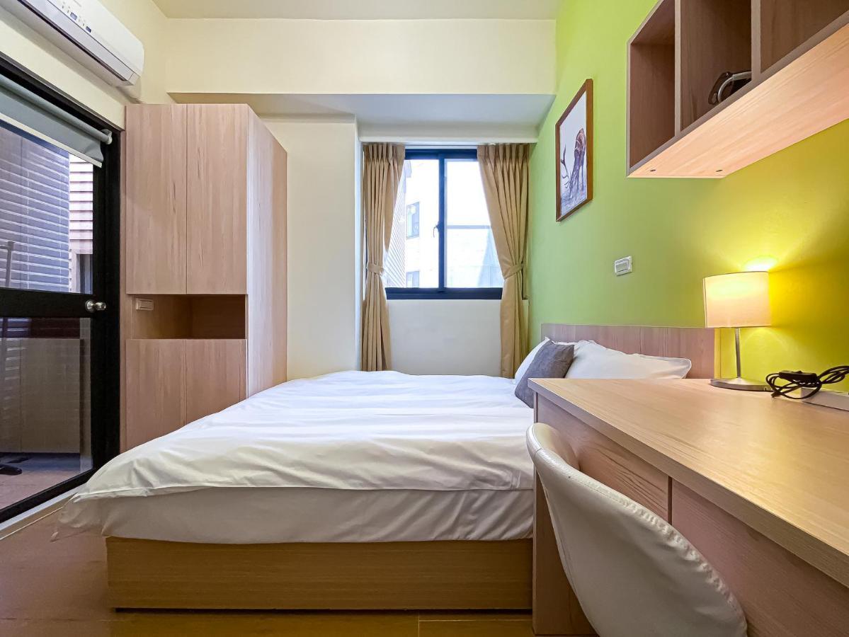 Adagio Hostel Тайчжун Экстерьер фото
