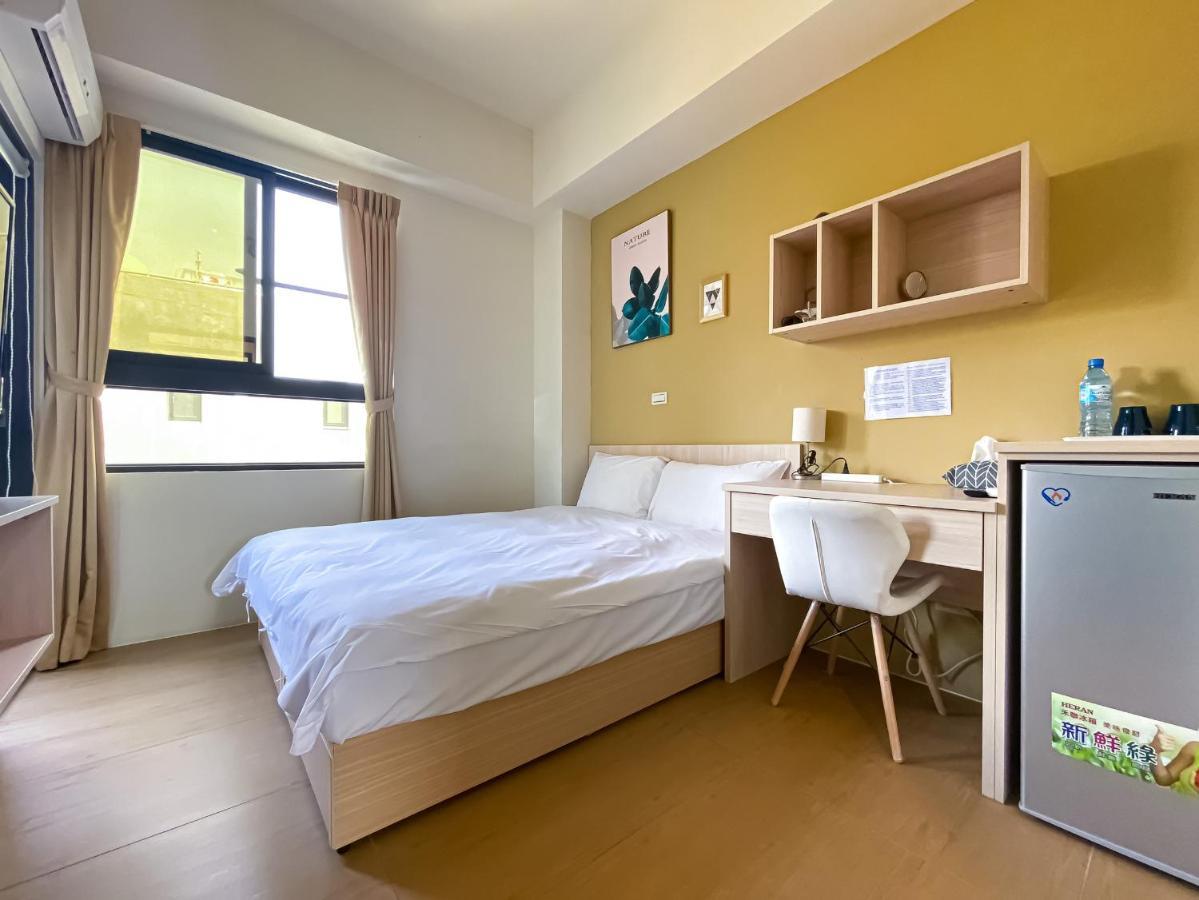 Adagio Hostel Тайчжун Экстерьер фото
